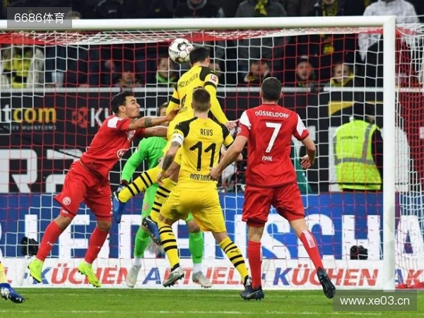 桑乔替补登场又被换下,埃梅里:这不是惩罚,而是战术决定